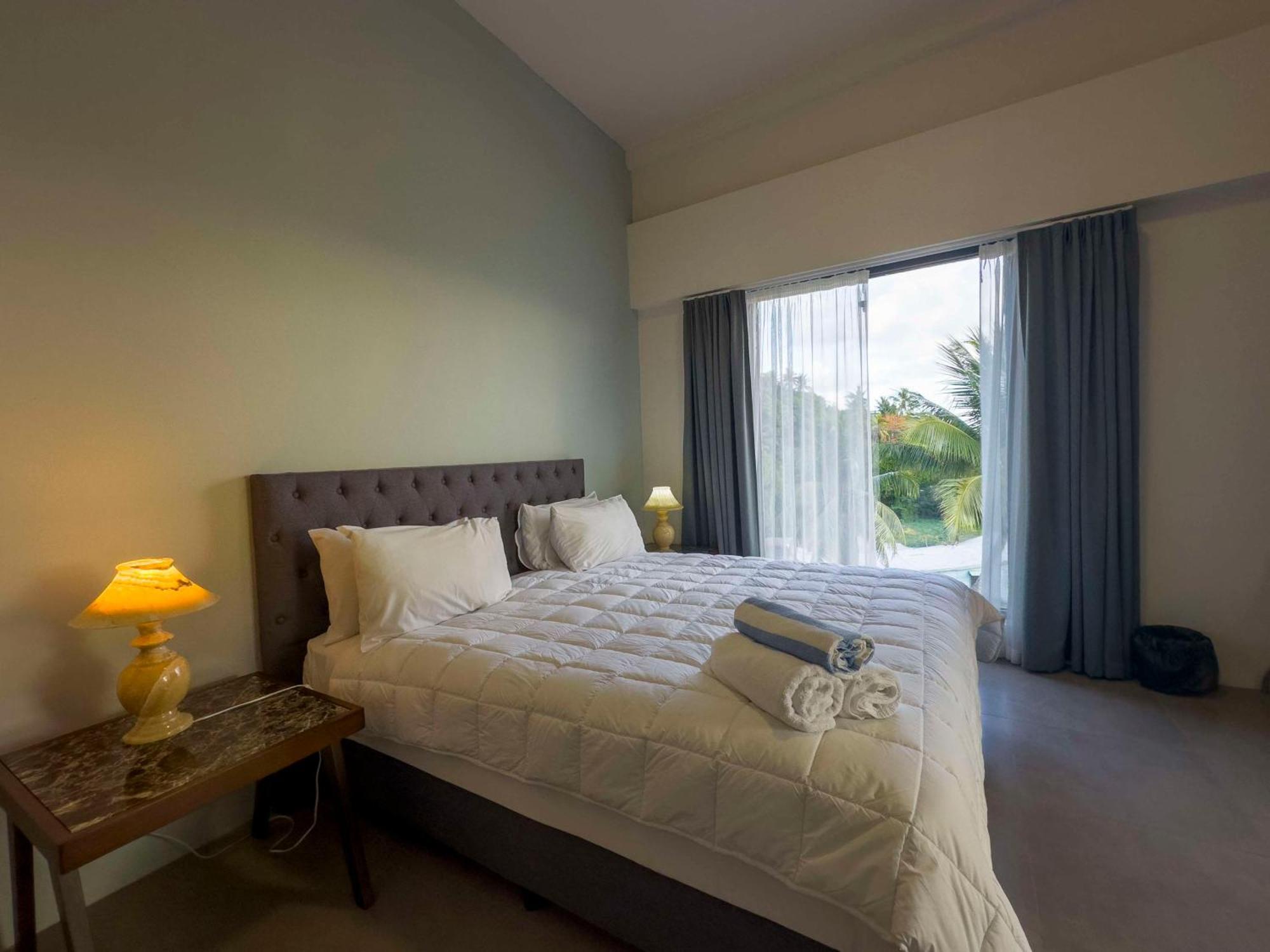Ramada Suites By Wyndham Seafront Coral Coast Korotogo Exterior foto
